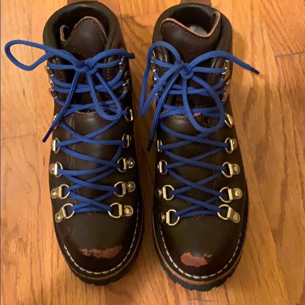 Women’s Danner mountain light